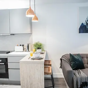 https://the-city-chic-boutique-apartment-by-opulent.yorkshirehotels.net
